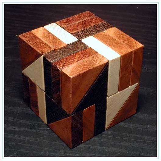 8 Arrows Cube