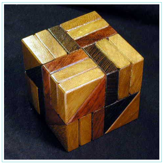 8 Arrows Cube
