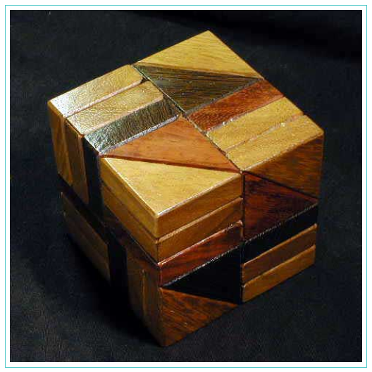 8 Arrows Cube
